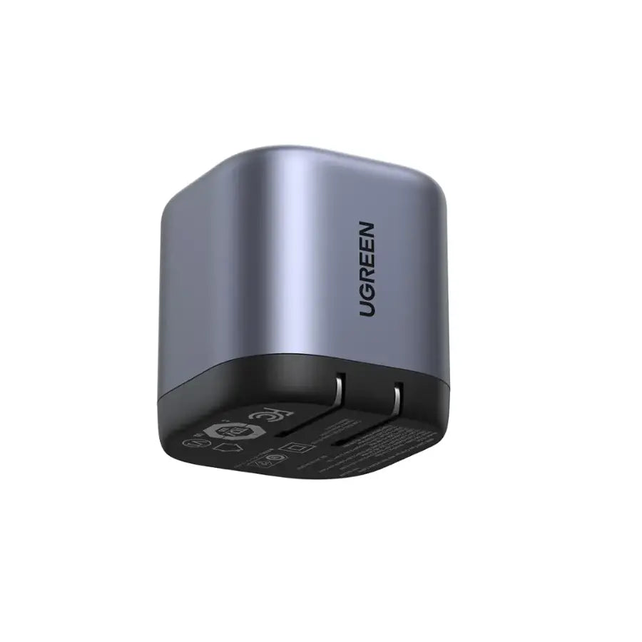 Cargador Retráctil ⚡️🔌  45W – Potencia Compacta para Todos tus Dispositivos 🌍📱